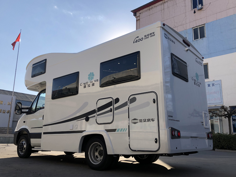 舒適旅行生活，這款房車必不可少